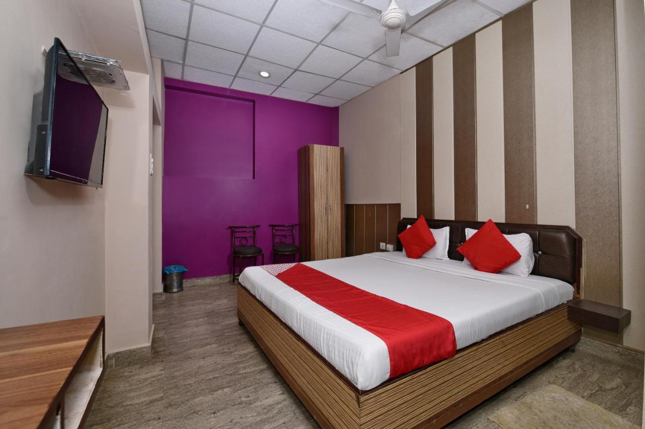 Oyo 3519 Hotel Garden Inn Varanasi Esterno foto