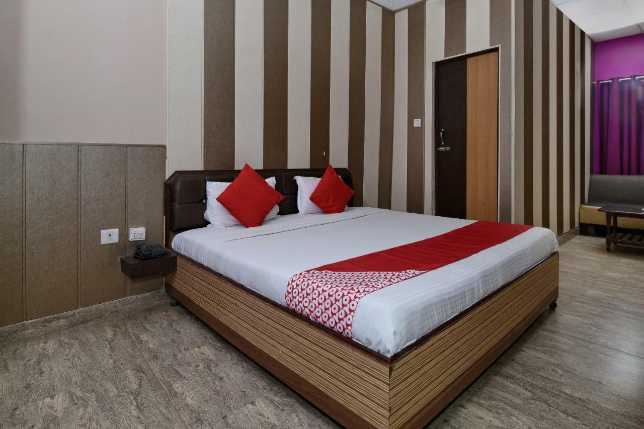 Oyo 3519 Hotel Garden Inn Varanasi Esterno foto