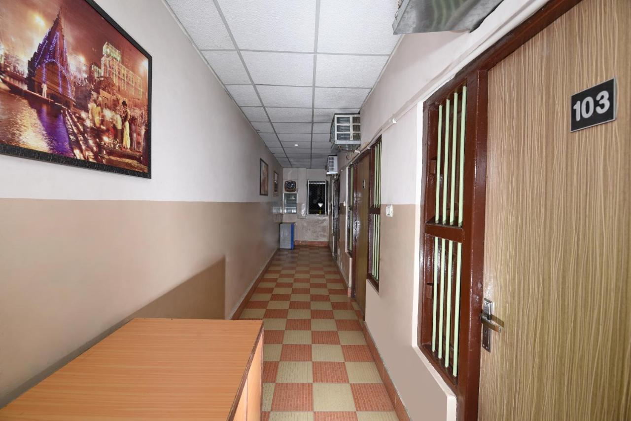 Oyo 3519 Hotel Garden Inn Varanasi Esterno foto