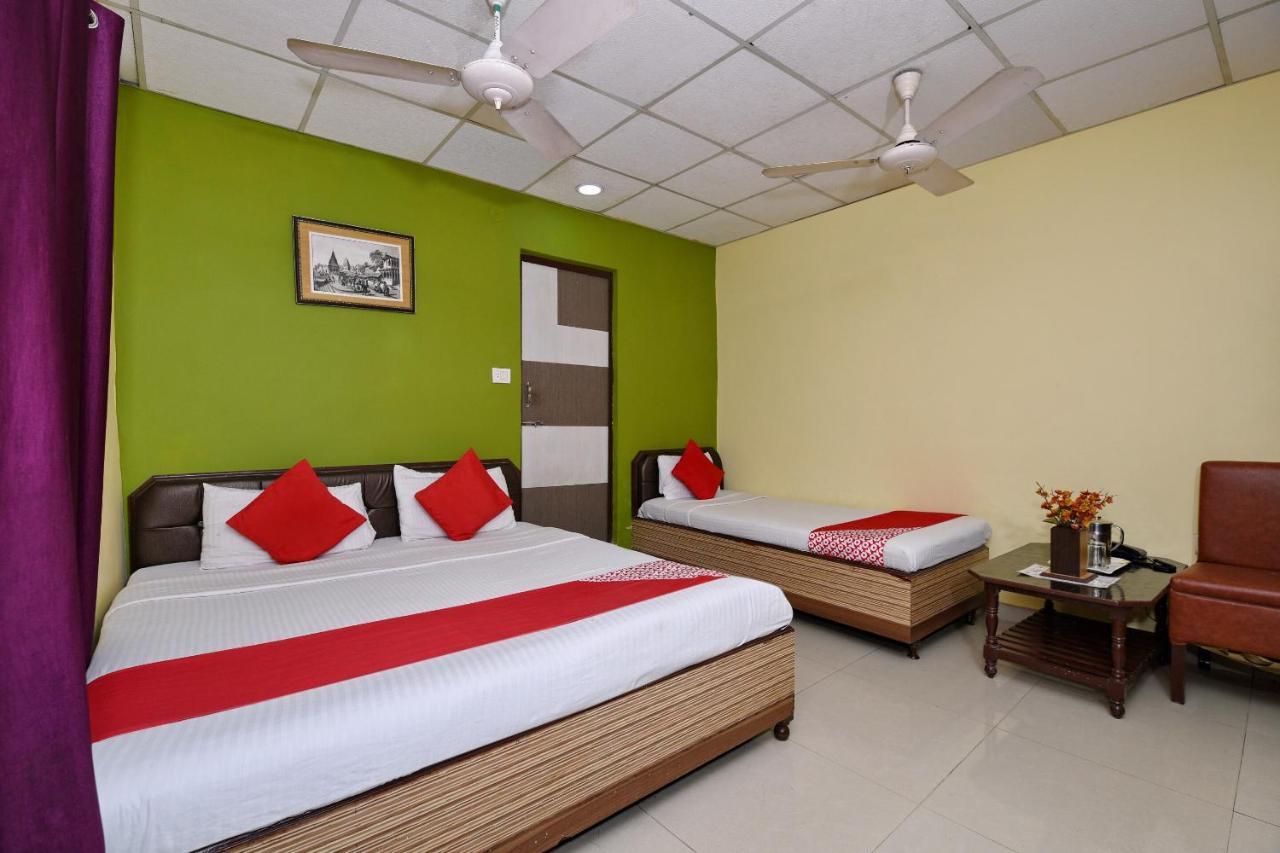 Oyo 3519 Hotel Garden Inn Varanasi Esterno foto